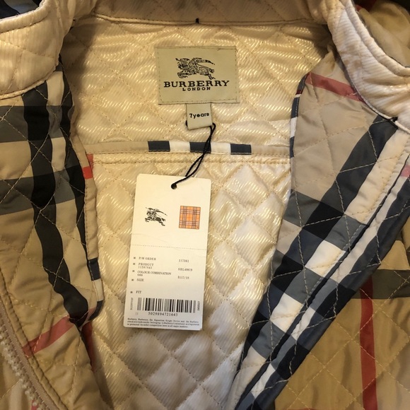 SOLD Authentic Burberry Girls Raincoat NWT - Picture 3 of 4